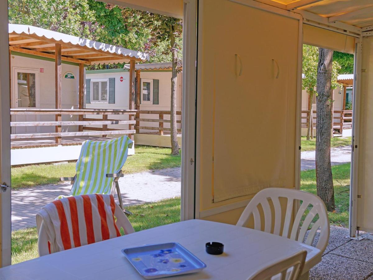 Portofelice Camping Village Ераклеа Маре Екстериор снимка