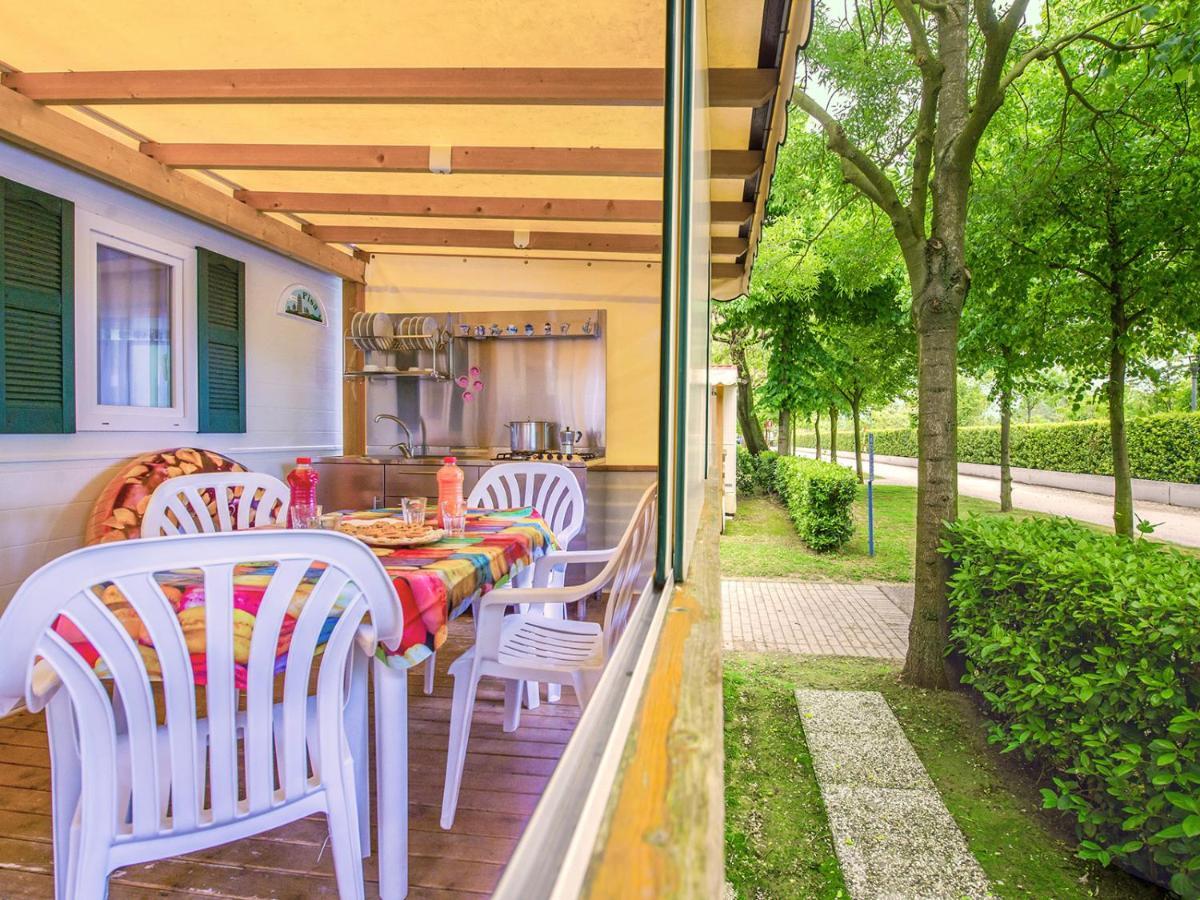 Portofelice Camping Village Ераклеа Маре Екстериор снимка