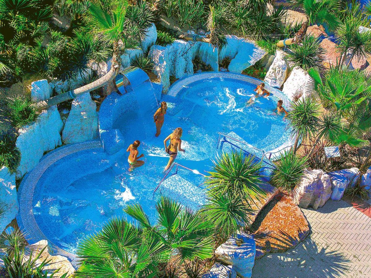 Portofelice Camping Village Ераклеа Маре Екстериор снимка
